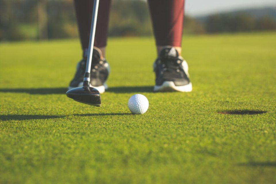 What Golf Ball Should I Use? Golf Ball Selection Guide Backyard Sidekick