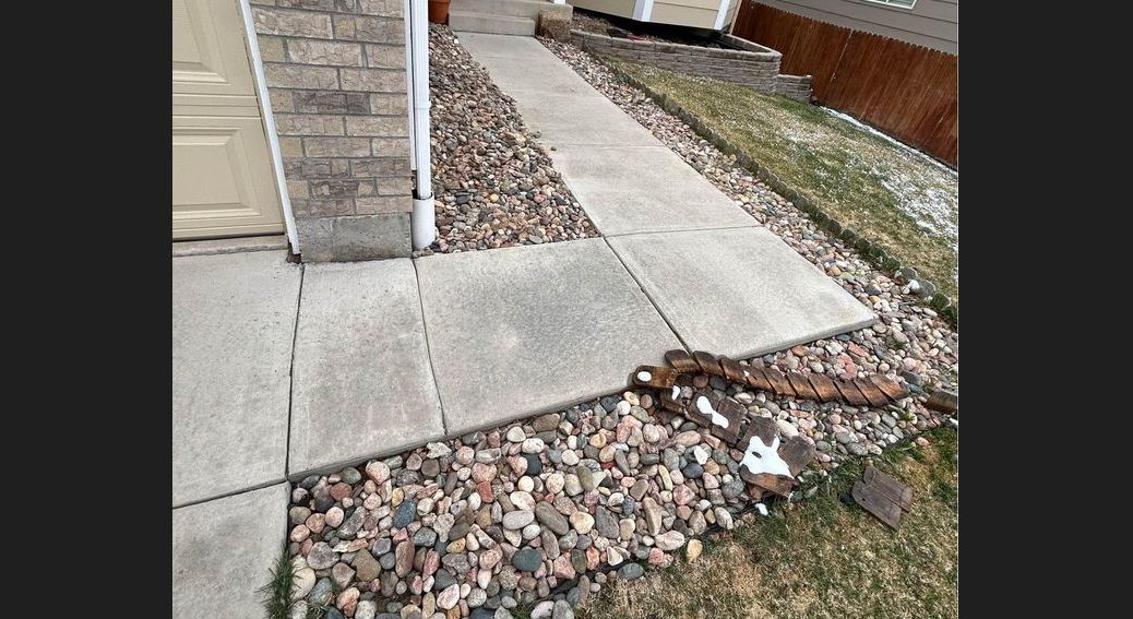 How to Use Bleach on Landscape Rocks the Right Way Backyard Sidekick